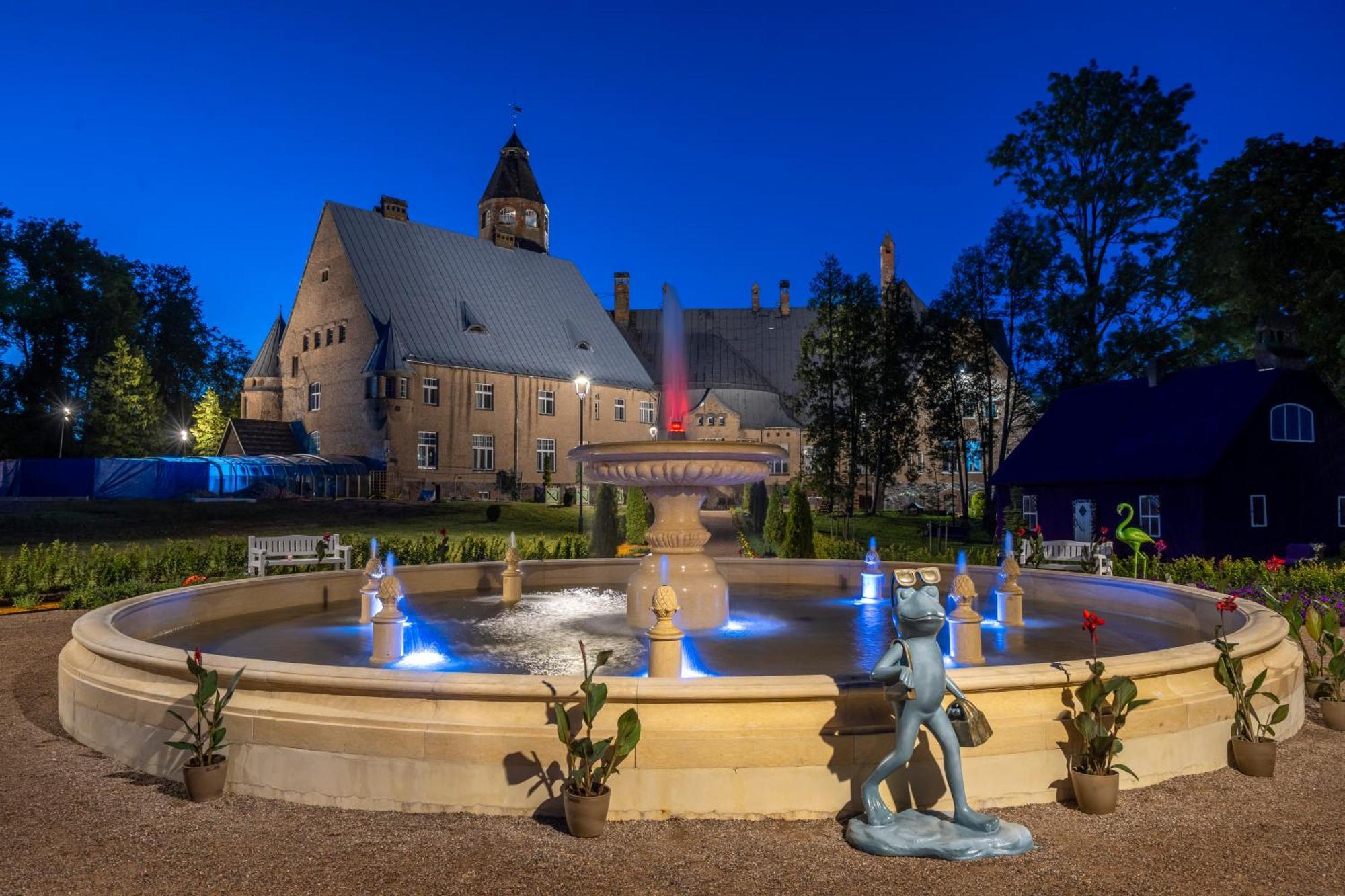 Castle Spa Wagenkuell Taagepera Exterior photo